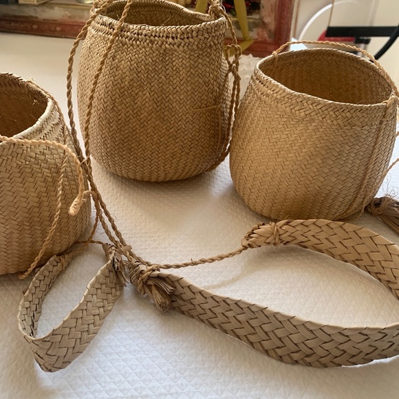 Sweet Cross body Small Handwoven Bag/ Purse Plus Two Smaller A Set Storage Cute - Picture 6 of 11